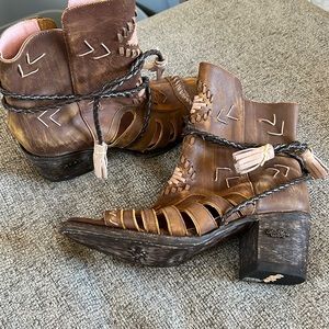 Miss macie leather booties